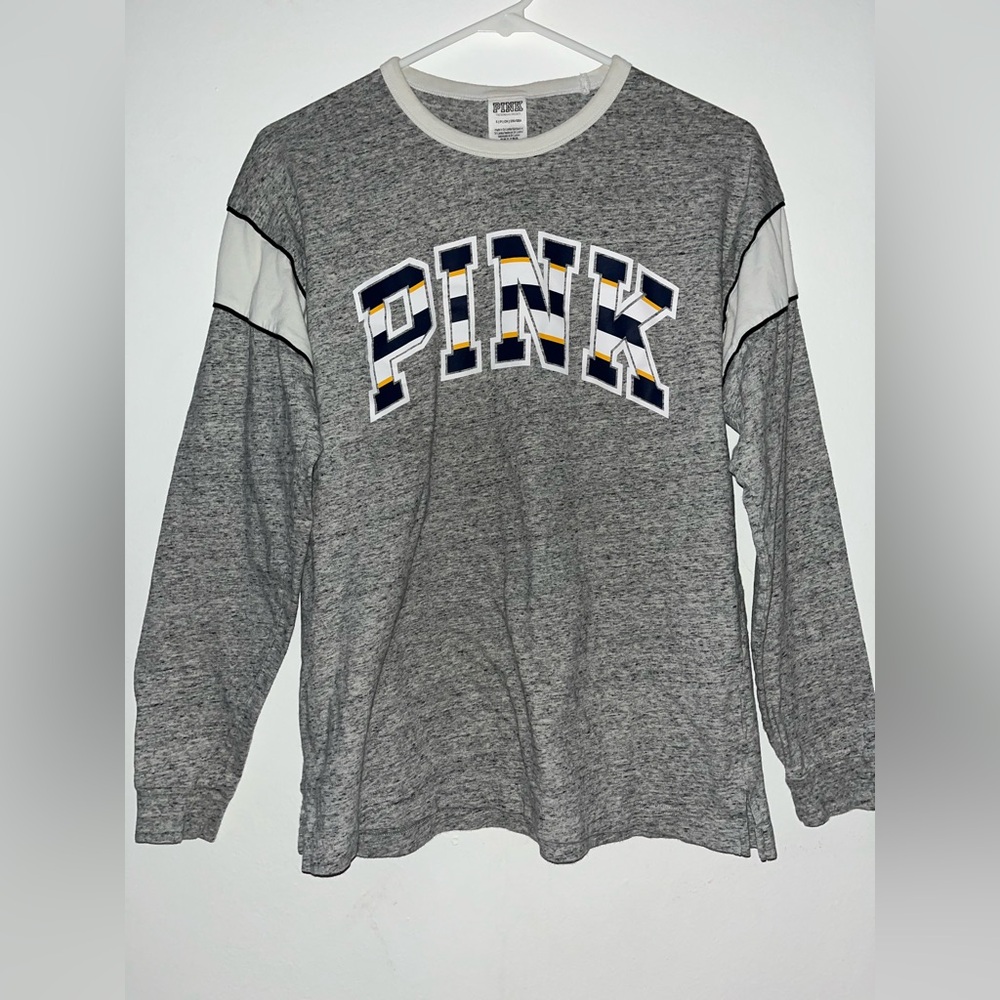 PINK Victoria's Secret Gray Tee with White Trim